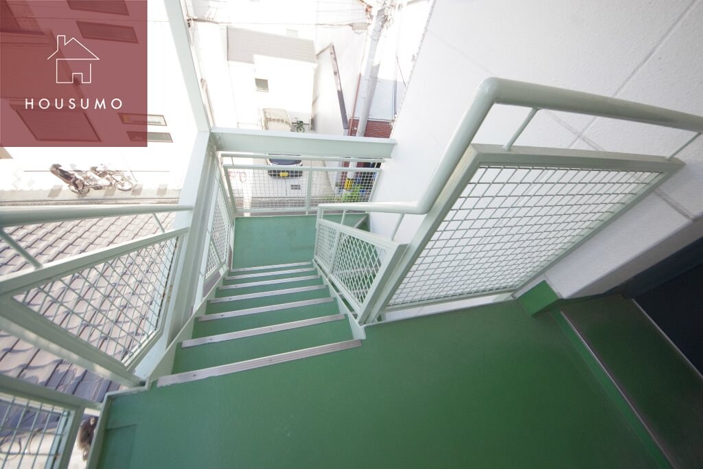 物件外観写真2　(毎日通るロビーはこのようになっています)