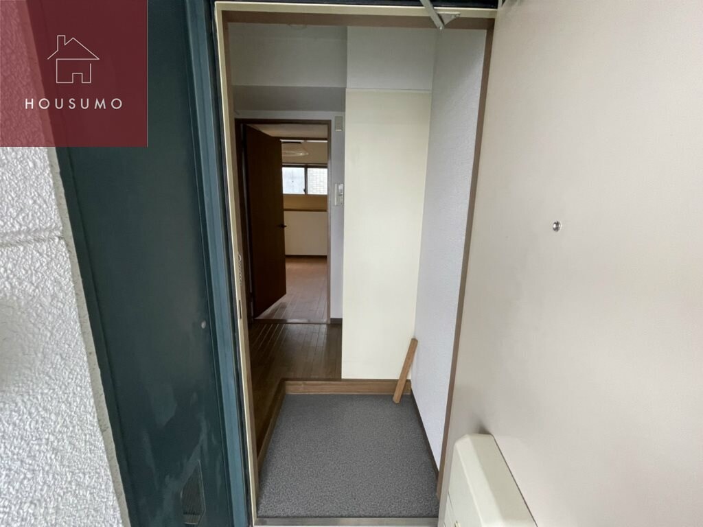 物件内観写真10　(落ち着いた玄関です)