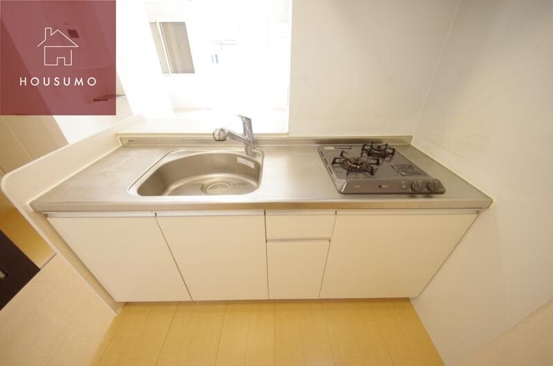 物件内観写真6　(コンパクトなキッチンで掃除もラクラク)