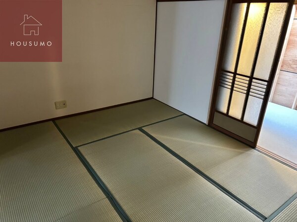 和室(和室があると、家にあたたかい雰囲気が生まれます)