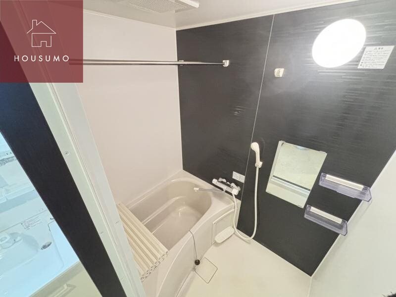 物件内観写真8　(落ち着いた空間のお風呂です)