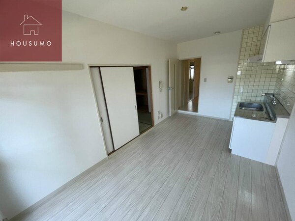 居室(ゆったり過ごせるリビングです)