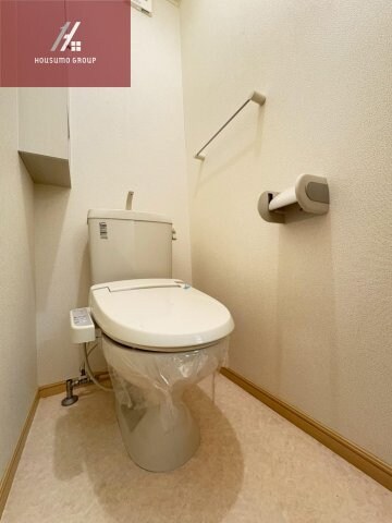 物件内観写真9　(コンパクトで使いやすいトイレです)