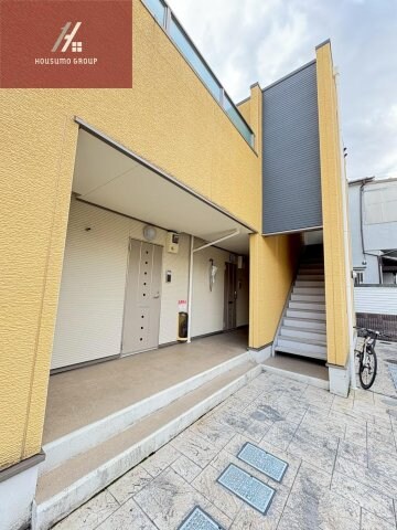 物件外観写真2　(建物の内部です)