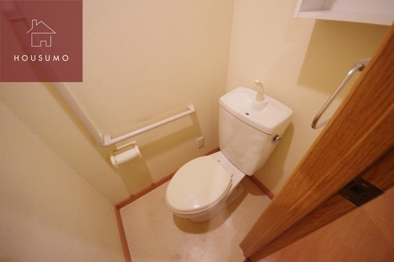 物件内観写真8　(コンパクトで使いやすいトイレです)