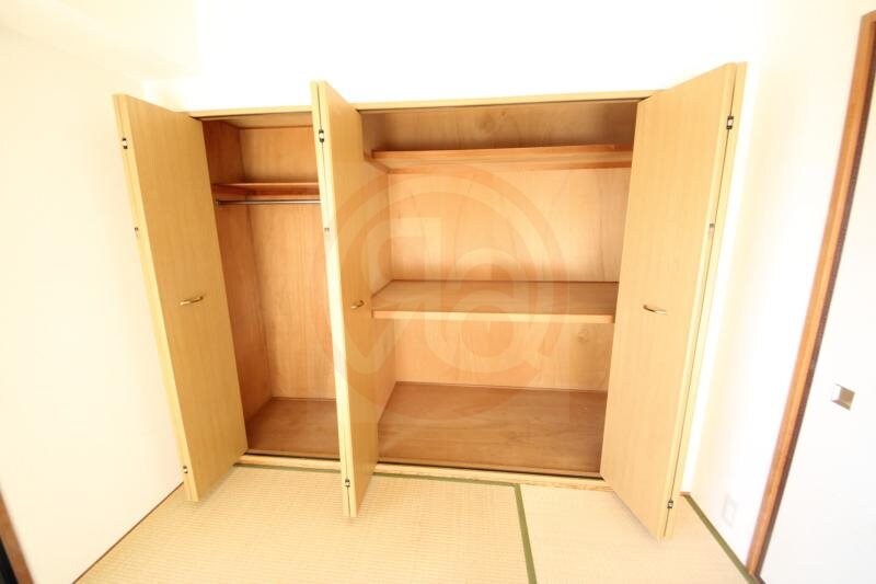 物件内観写真26　(収納スペース豊富です)