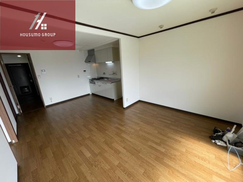 物件内観写真5　(使いやすいリビングです)