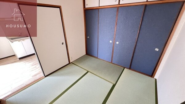 和室(趣のある和室です)
