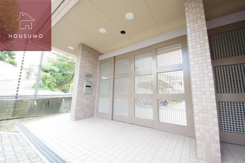 物件外観写真2　(カースペースがあります)