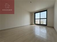 物件内観写真5　(こちらの居間で趣味の時間をお楽しみください)