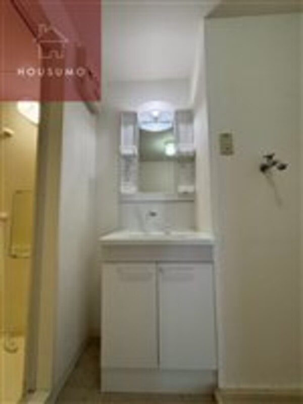 独立洗面台(朝の身支度には欠かせない独立洗面化粧台)