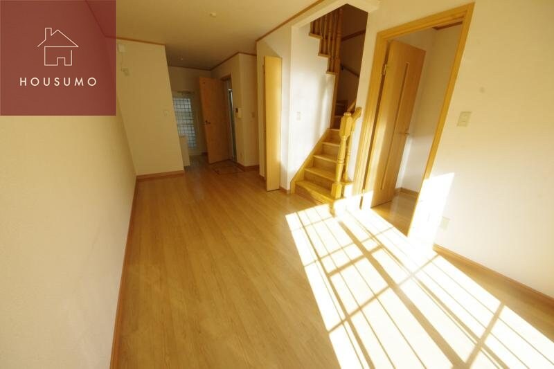 物件内観写真6　(使いやすいリビングです)