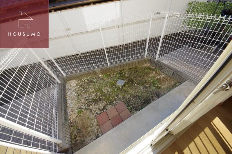 物件内観写真14　(バルコニーがあります)