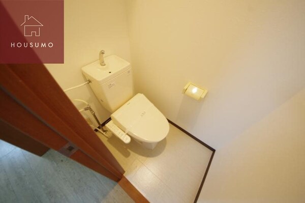 トイレ(シンプルで使いやすいトイレです)
