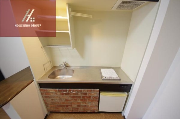 キッチン(コンパクトなキッチンで掃除もラクラク)