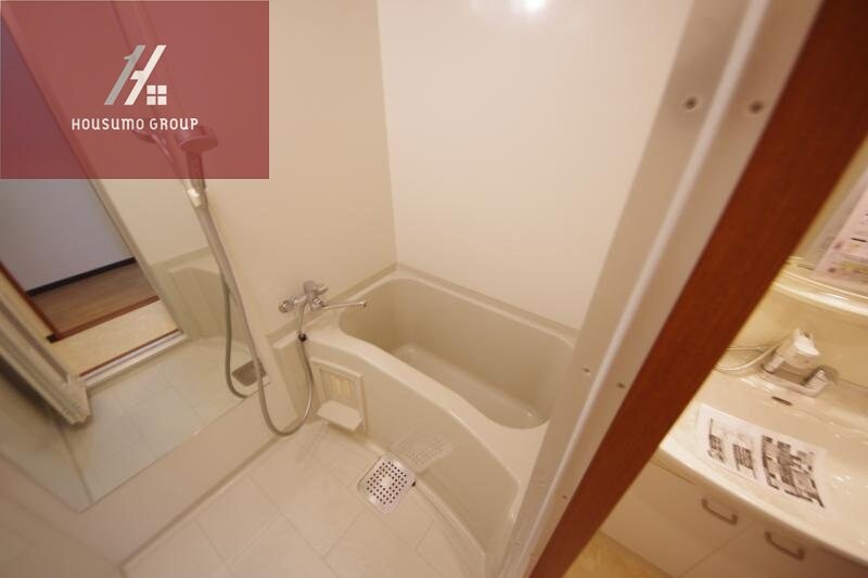 物件内観写真9　(日々の暮らしに欠かせないお風呂です)