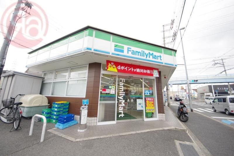 物件内観写真5　(ファミリーマート京屋池島町店 560m)