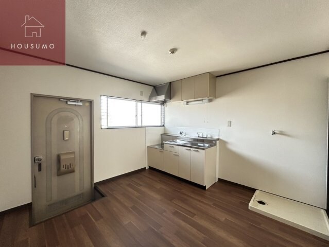 物件内観写真4　(ゆったり過ごせるリビングです)