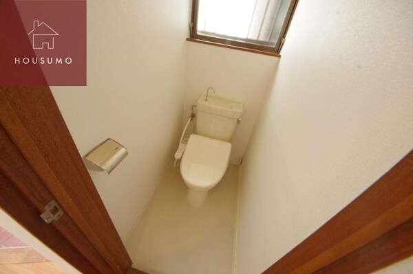 トイレ(ゆったりとした空間のトイレです)