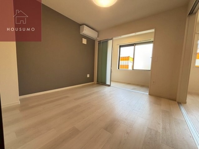 物件内観写真4　(使いやすいリビングです)