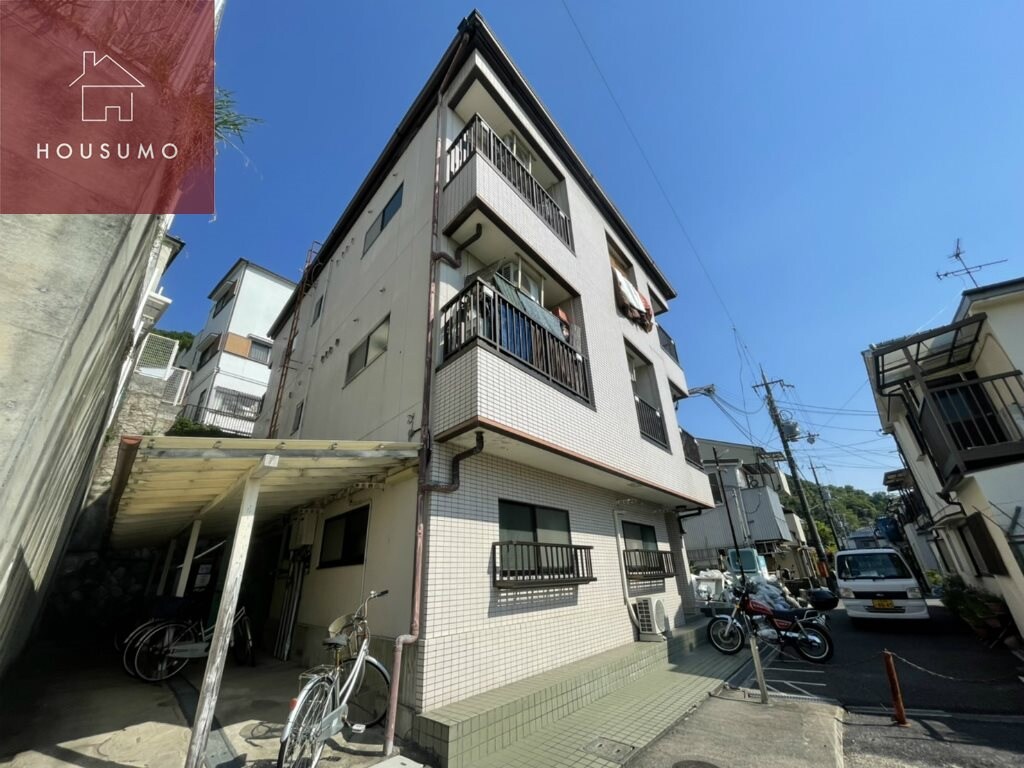 物件外観写真2　(外はこのようになっています)