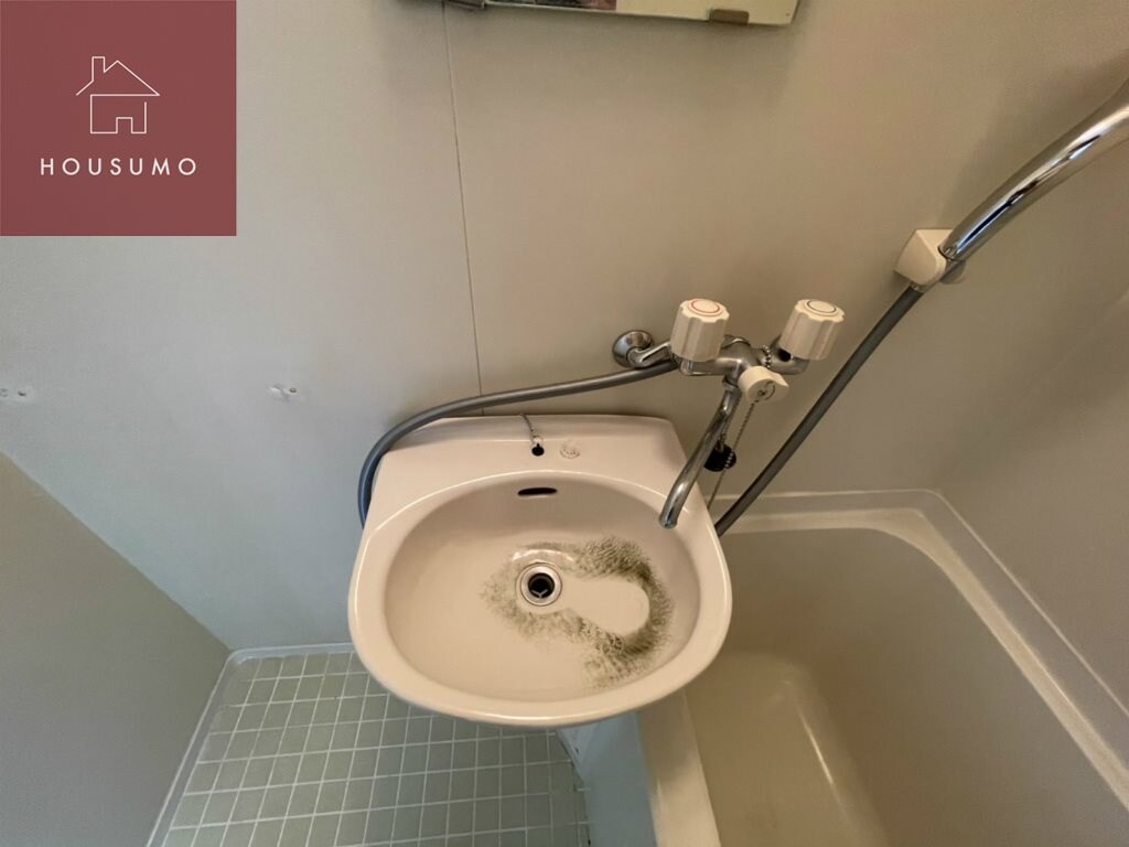 物件内観写真26　(明るい洗面所です)