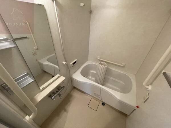 物件内観写真8　(ゆったり過ごせるお風呂です)