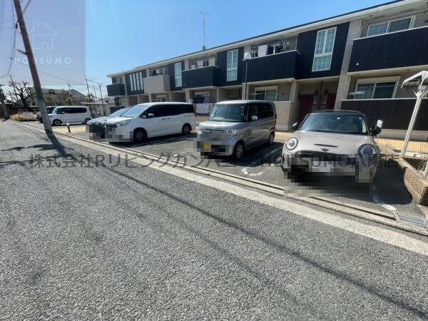 駐車場(駐車場です)