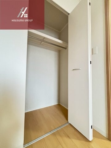 物件内観写真18　(大きなスペースがあり、収納には困りません)