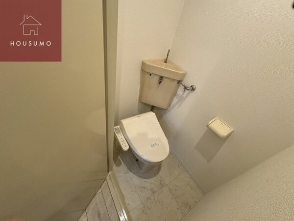トイレ(シンプルで使いやすいトイレです)