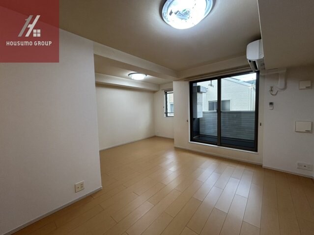 物件内観写真18　(リビングです)