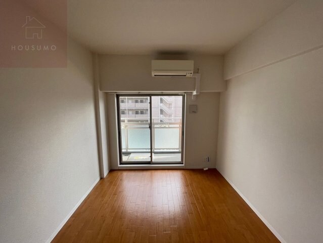 物件内観写真3　(おしゃれなリビングです)