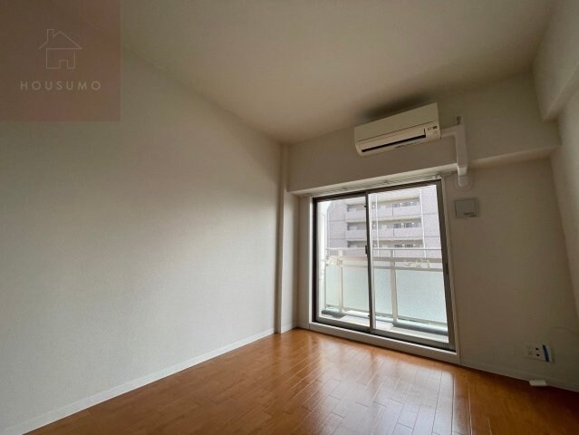 物件内観写真22　(ゆったりした洋室です)