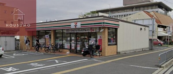 周辺環境(セブンイレブン 大東市役所前店 302m)