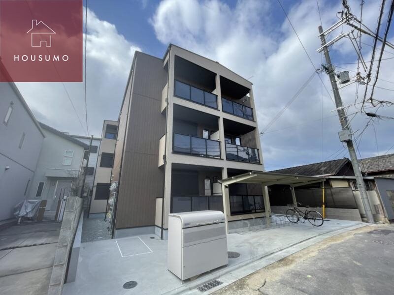 物件外観写真3　(外観もきれいです)