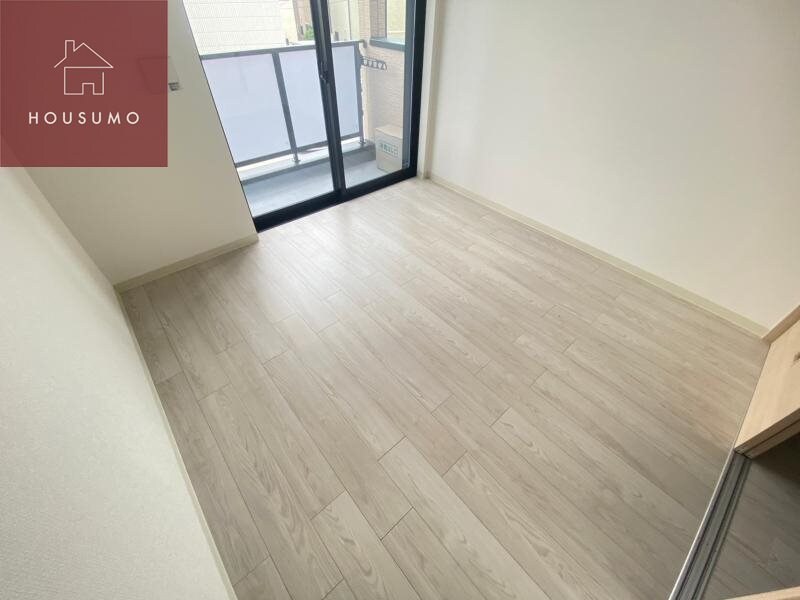 物件内観写真25　(個人の部屋や寝室として使える洋室です)