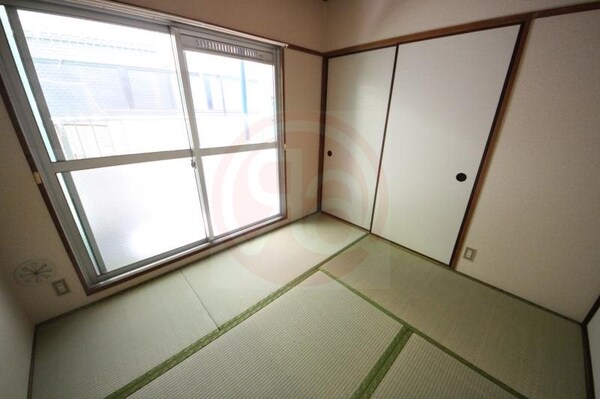 和室(趣のある和室です)