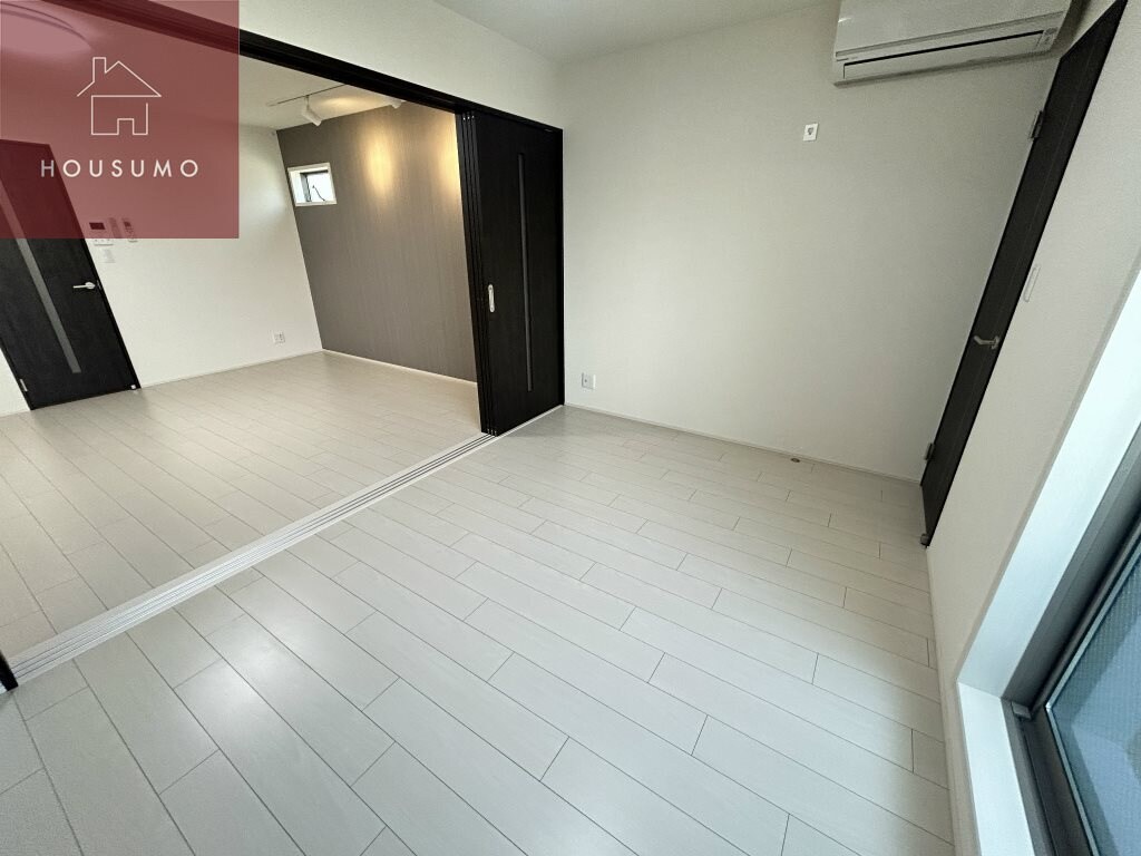 物件内観写真6　(使い勝手のいい寝室です)