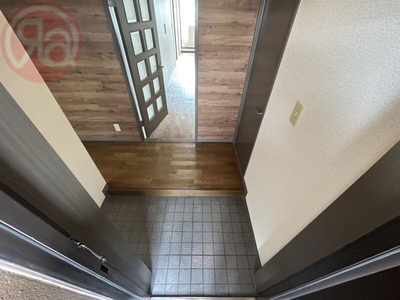 物件内観写真9　(玄関です)