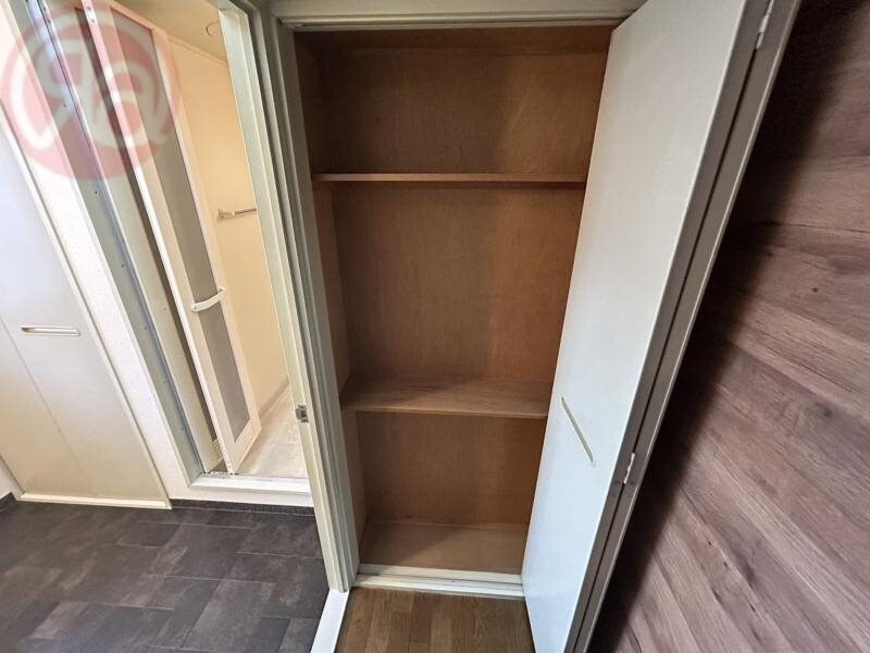 物件内観写真20　(小物を収納するのに便利です)