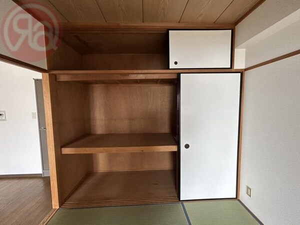 収納(たっぷりとした収納スペースです)