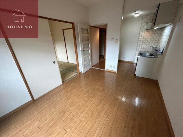 居室(同施工会社・同型モデルの室内です。（参考写真・イメージ写真）)