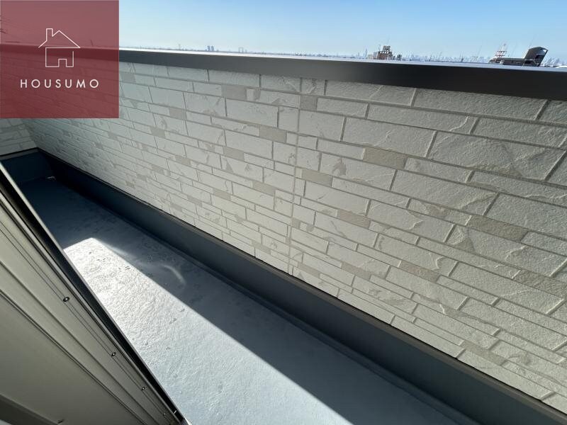 物件内観写真12　(落ち着いた時間を過ごせるバルコニーです)