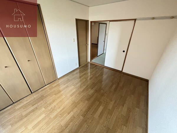 洋室(洋室です)