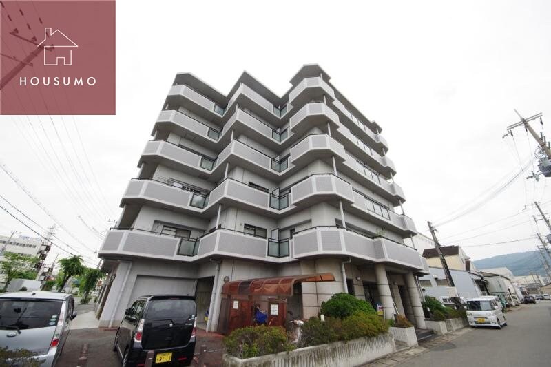 物件外観写真1　(きれいな外観です)