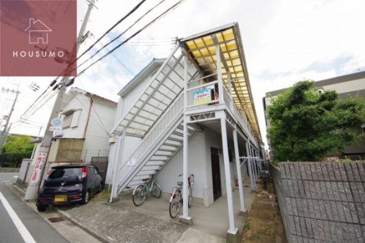 物件外観写真2　(毎日通るエントランスはこのようになっています)