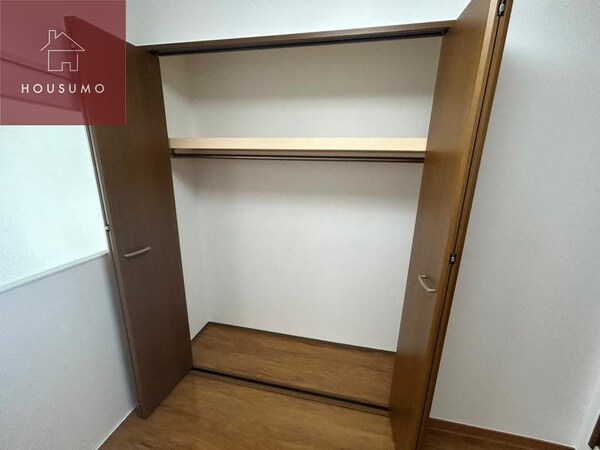収納(同施工会社・同型モデルの室内です。（参考写真・イメージ写真）)