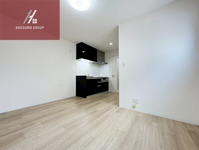 物件内観写真5　(コンパクトなキッチンで掃除もラクラク)