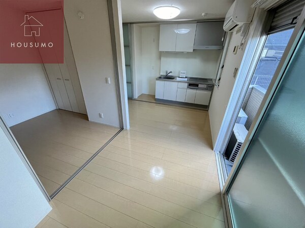 居室(同タイプのお部屋の写真です)