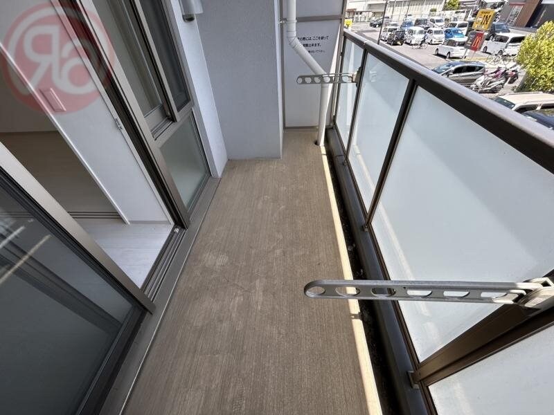 物件内観写真12　(バルコニーがあります)